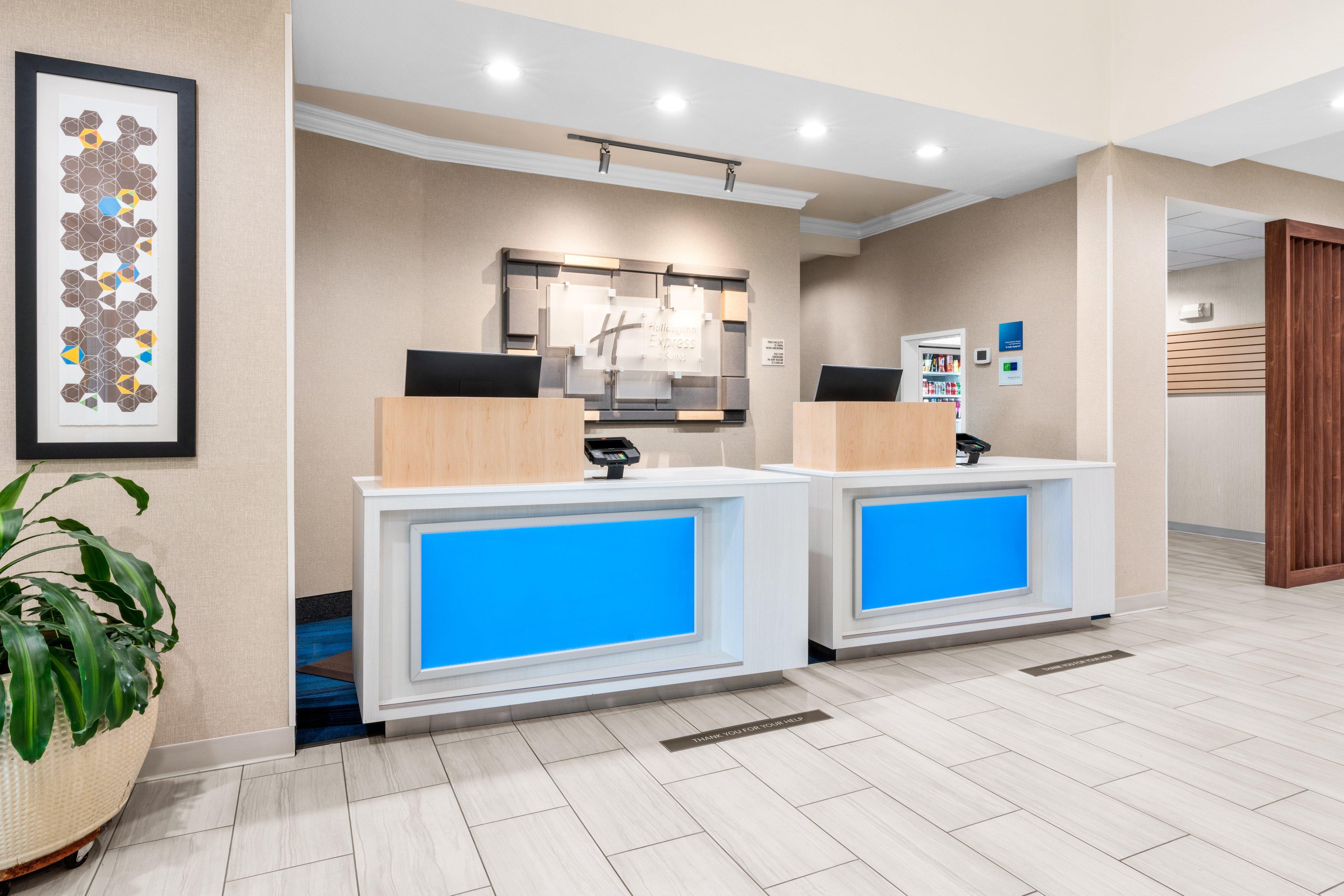 Holiday Inn Express And Suites Klamath Klamath Falls Exterior photo