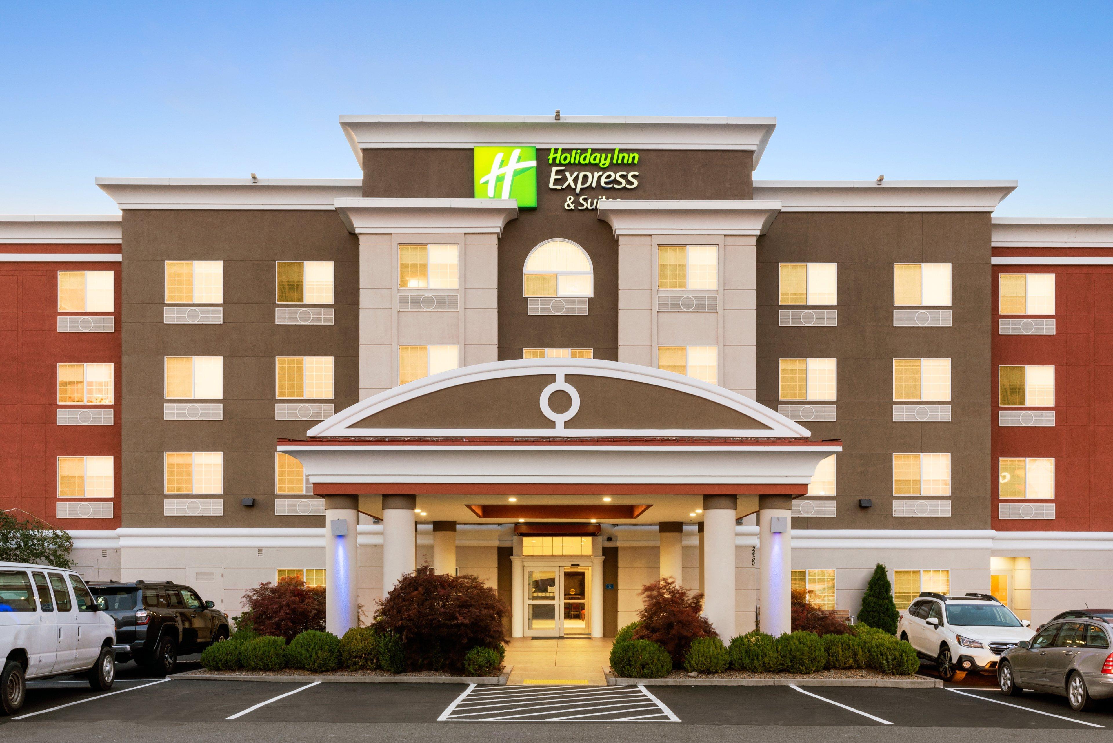 Holiday Inn Express And Suites Klamath Klamath Falls Exterior photo